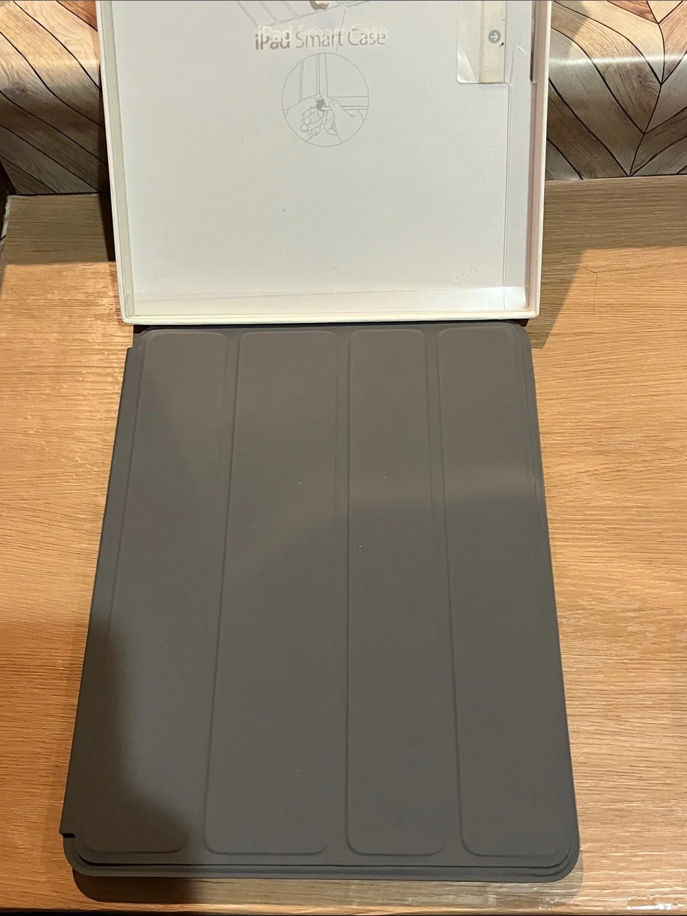 Apple iPad Smart Case - Light grey Case for Apple iPad Pro 11” / iPad Air 11”
